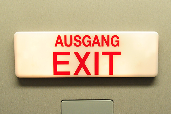 Ausgang Exit Notausgang Notausstieg_1 Symbolbild Sujetbild Foto PA Austrian Wings Media Crew