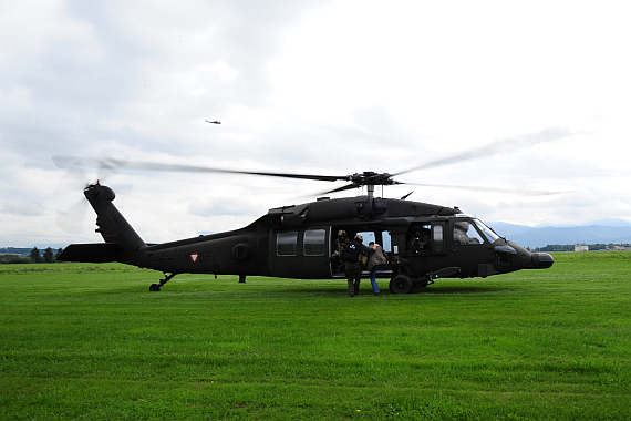 Bundesheer Black Hawk BlackHawk Safe Return 2013 Symbolbild Sujetbild Foto PA Austrian Wings Media Crew