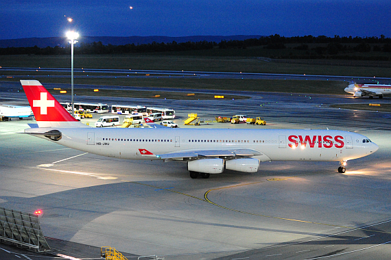 SWISS Airbus A340-300 HB-JMJ auf dem Flughafen Wien_2 Foto PA Austrian Wings Media Crew