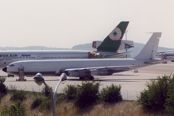 Diese weiße Boeing 707 (ex TWA) war hier für die libanesische TMA Cargo in Wien zu Besuch - Foto: Andreas Ranner