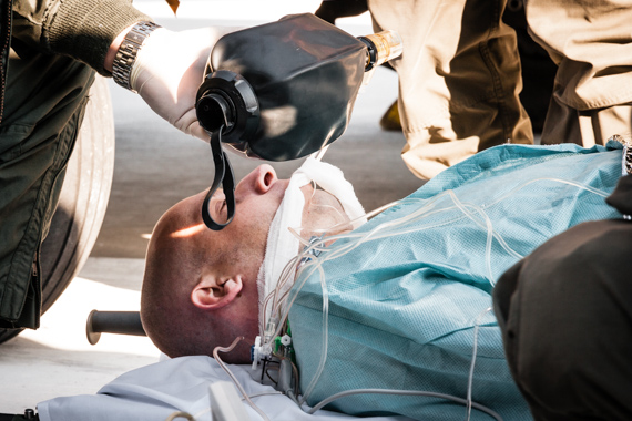 Black Hawk Blackhawk Bundesheer Transporthubschrauber AKH ausgeladener Patient Ulrich Lehner