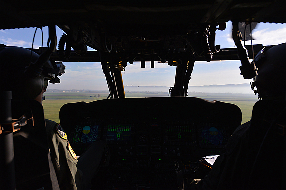 Nationalfeiertag 2013 Black Hawk Cockpit_Formationsflug Markus Dobrozemsky