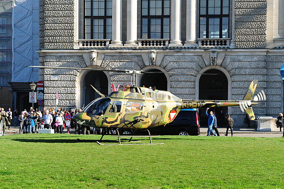 Nationalfeiertag 2013 OH-58 Kiowa Bundesheer_6 Foto MHuber