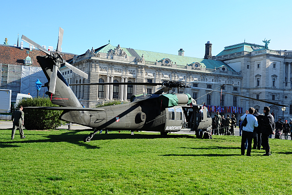Nationalfeiertag 2013 Sikorsky Blackhawk Black Hawk Bundesheer_11 Foto MHuber