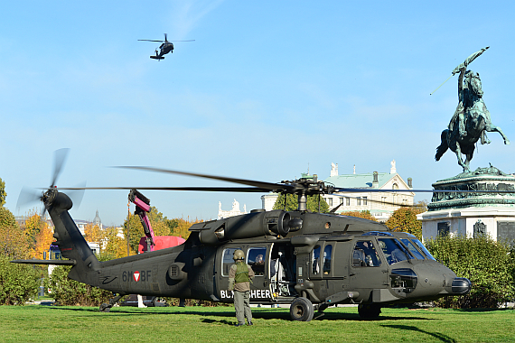 Nationalfeiertag 2013 Sikorsky Blackhawk Black Hawk Bundesheer_6 Foto PA Austrian Wings Media Crew
