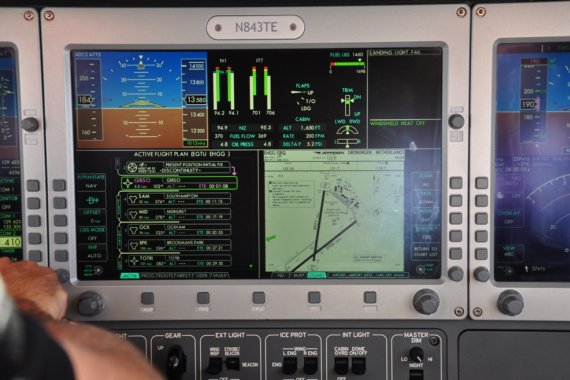 13. In-Flight Eclipse 500 To - Kopie 13. In-Flight Eclipse 500 To - Kopie