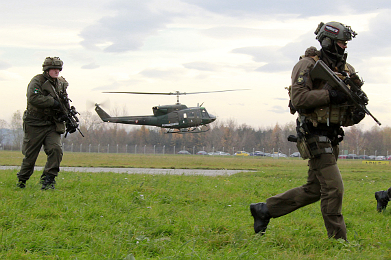 Bundesheer Agusta Bell AB212_JB25 Luftlandetruppen Fliegerhorst Linz Hörsching Foto Bundesheer Simader