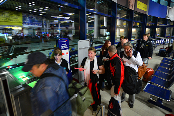 Condor Erstflug Flughafen Wien Mombasa Passagiere Boarding Foto PA Austrian Wings Media Crew