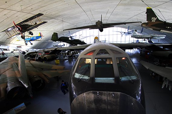 Überblick der Exponate im American Air Museum