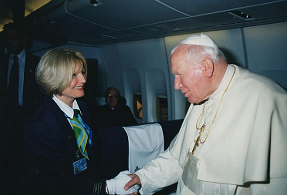 Papst Johannes Paul an Bord von El Al im Jahr 2000 - Foto: El Al Moreshet Website