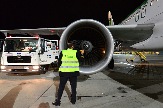 Germania Erstflug Bremen Airbus A319 D-AHIL_6_Kapitän Outsidecheck Foto PA Austrian Wings Media Crew