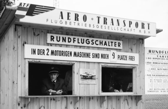 In den 1960er Jahren bot Aerotransport Rundflüge ab Wien an - Foto: Archiv AAM