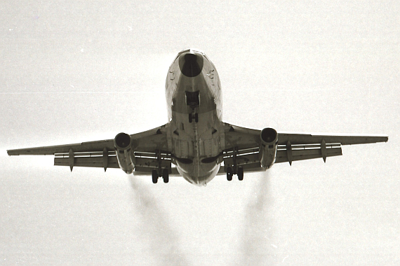 Boeing 737 "Bobby" im Landeanflug auf Schwechat - Foto: Archiv AAM