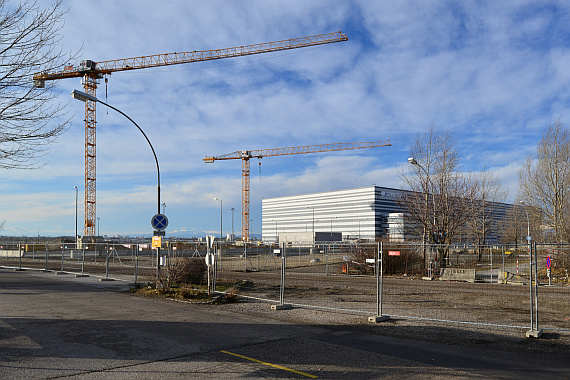 Baustelle für die neuen GAC-Hangars auf einem Teil des Mazur-Parkplatzes - Foto: PA / Austrian Wings Media Crew