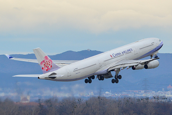 Die Zeit der 747 in Wien ist vorbei: Im Passagierverkehr dominieren Boeing 767/777, A330 und A340 (Bild); lediglich im Frachtverkehr setzten einige Airlines noch auf den "Jumbo" - Foto: PA / Austrian Wings Media Crew
