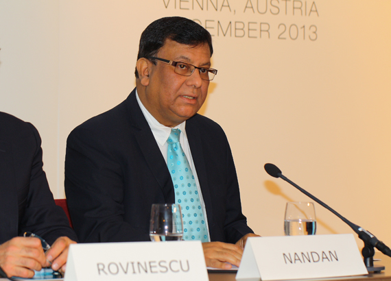 Nandan, CEO von Air India, freut sich über die Wiederaufnahme der Gespräche mit der Star Alliance Nandan, CEO von Air India, freut sich über die Wiederaufnahme der Gespräche mit der Star Alliance