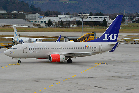 Flughafen Salzburg Winterspotten Jänner 2014 Boeing 737-700 SE-RJU SAS Scandinavian Airlines Foto PA Austrian Wings Media Crew