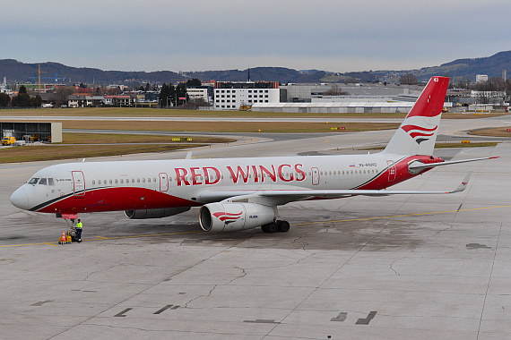 Red Wings führte zwei Flüge mit TU-204 durch.
