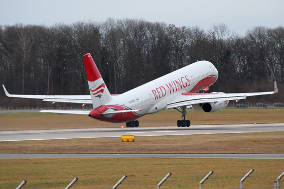 Red Wings TU-204 Foto RR Austrian Wings Media Crew