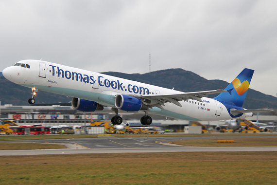 A321 von Thomas Cook beim Start.