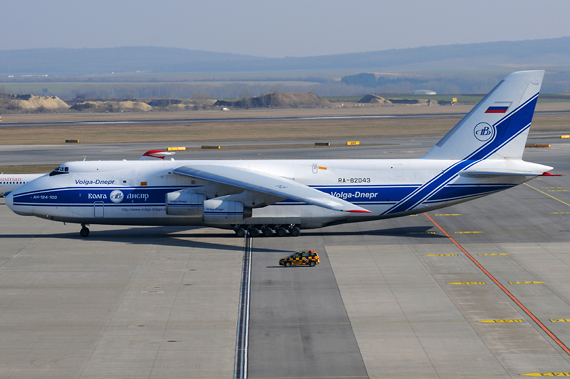 Volga Dnepr Antonov AN-124 in Wien - Foto: Austrian Wings Media Crew