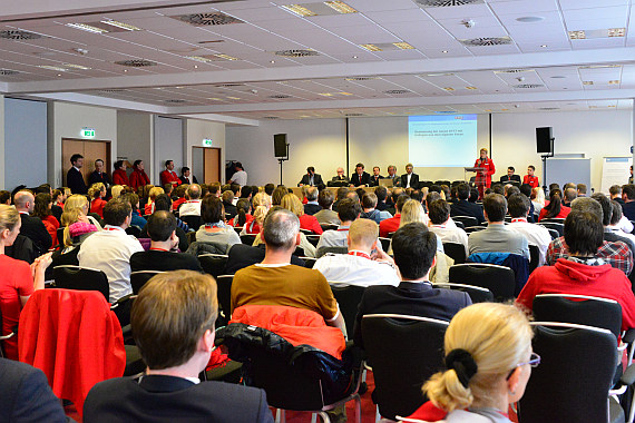 AUa Austrian Airlines Piloten Flugbegleiter Betriebsversammlung_4 Foto PA Austrian Wings Media Crew