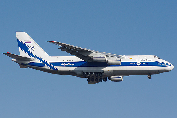 Die Maschine im Anflug auf die 16 - Foto: Martin Oswald