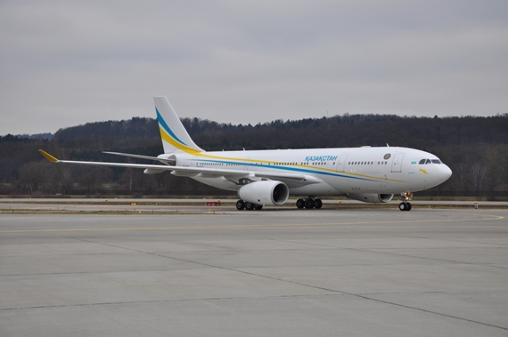Ankunft der Regierung von Kazakhstan mit dem Airbus A330-223, UP-A3001