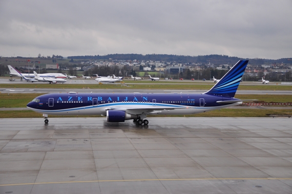 Azerbaijan Government mit der brandneu bemalten Boeing B767-32L(ER), 4K-101 (BAKU 1) Azerbaijan Government mit der brandneu bemalten Boeing B767-32L(ER), 4K-101 (BAKU 1)