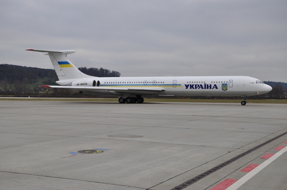 Highlight der Woche: Ilyushin IL-62M, UR-86528, der Ukrainischen Regierung kurz nach der Landung!