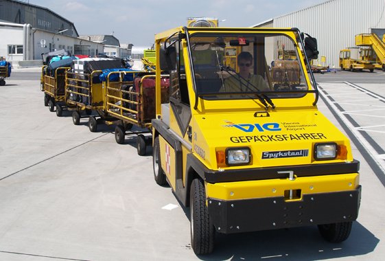 Auch dieses Fahrzeug ist ein Elektromobil - Foto: Flughafen Wien Auch dieses Fahrzeug ist ein Elektromobil - Foto: Flughafen Wien