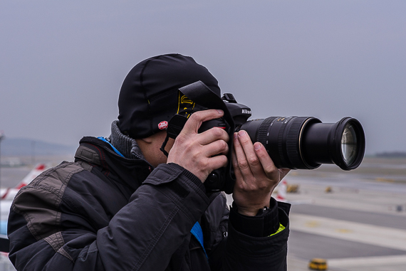 Spotter mit einer Nikon @work - Foto: Markus Dobrozemsky Spotter mit einer Nikon @work - Foto: Markus Dobrozemsky