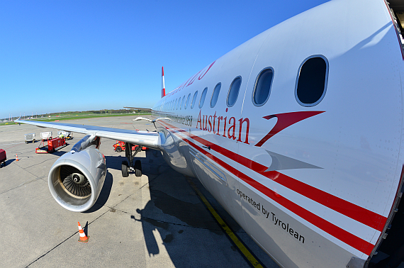 "Flying for your smile since 1958" prangt auf dem Rumpf der OE-LBP - Foto: Peter Uhl via Austrian Wings "Flying for your smile since 1958" prangt auf dem Rumpf der OE-LBP - Foto: Peter Uhl via Austrian Wings