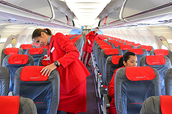 Für Ordnung in der Kabine sind bis zum Eintreffen der Reinigungsprofis auch die Flugbegleiter verantwortlich