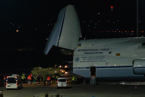 Zahlreiche Mitarbeiter des Pandur Herstellers Steyr und des Airports waren anwesend - Foto: Markus Dobrozemsky Zahlreiche Mitarbeiter des Pandur Herstellers Steyr und des Airports waren anwesend - Foto: Markus Dobrozemsky