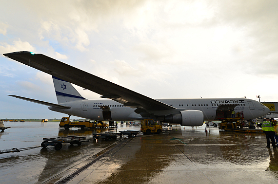 El Al Israel Airlines Boeing 767-300ER 4X-EAK_12 Foto PA Austrian Wings Media Crew