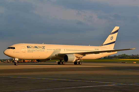 El Al Israel Airlines Boeing 767-300ER 4X-EAK_2 Foto PA Austrian Wings Media Crew