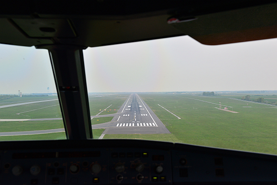 Landung Flughafen Wien Piste 34 Foto PA Austrian Wings Media Crew Landung Flughafen Wien Piste 34 Foto PA Austrian Wings Media Crew
