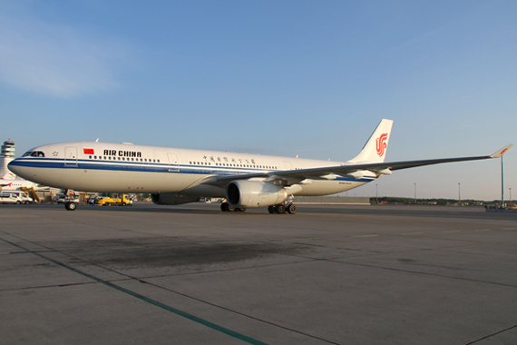 Air-China-1-Airbus-A330-300-Foto-RR-Austrian-Wings-Media-Crew