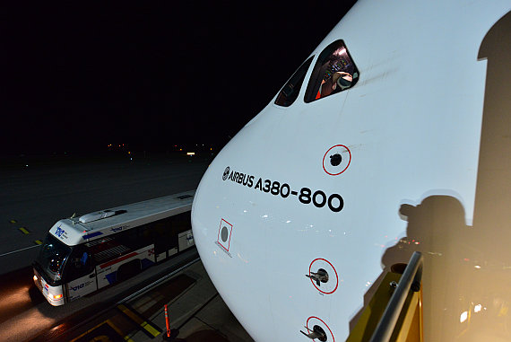 Von innen blieb das Cockpit - anders als bei Lufthansa - leider verschlossen.