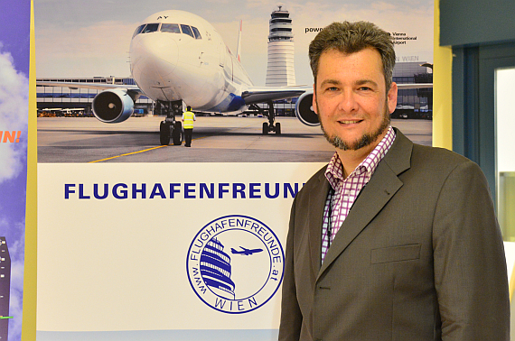 Martin Dichler, Obmann der Flughafenfreunde Wien und Luftfahrtjournalist.