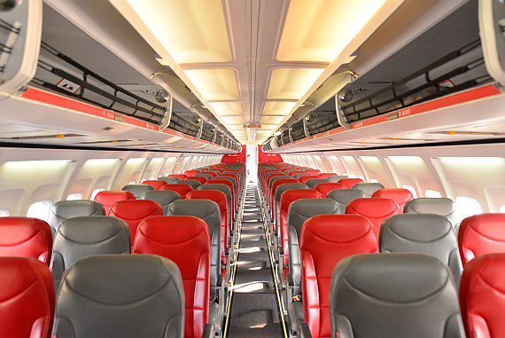 Jet2 ERstlandung Boeing 737-300 G-CELK Kabine Foto PA Austrian Wings Media Crew Jet2 ERstlandung Boeing 737-300 G-CELK Kabine Foto PA Austrian Wings Media Crew