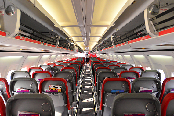 Jet2 ERstlandung Boeing 737-300 G-CELK Kabine_1 Foto PA Austrian Wings Media Crew Jet2 ERstlandung Boeing 737-300 G-CELK Kabine_1 Foto PA Austrian Wings Media Crew