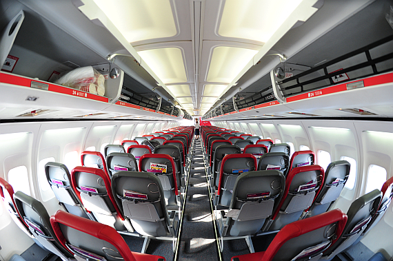 Jet2 ERstlandung Boeing 737-300 G-CELK Kabine_2 Foto PA Austrian Wings Media Crew Jet2 ERstlandung Boeing 737-300 G-CELK Kabine_2 Foto PA Austrian Wings Media Crew