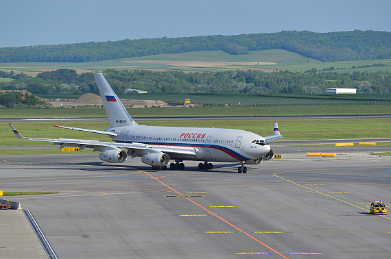 Rossiya IL-96 RA-96019_3 Foto PA Austrian Wings Media Crew