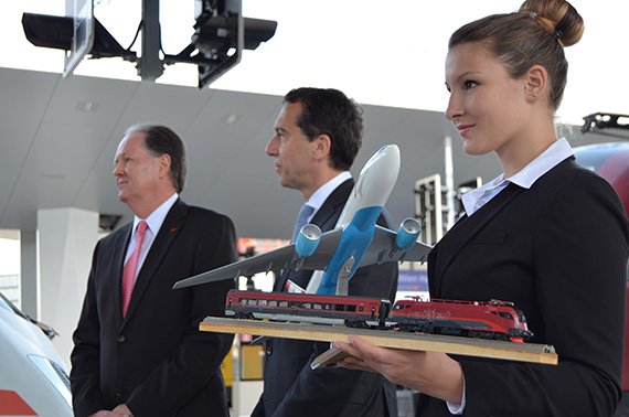 AUA ÖBB Modelle - Foto: Austrian Wings Media Crew AUA ÖBB Modelle - Foto: Austrian Wings Media Crew