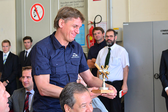 Martin Hinkel, Quality Manager der Flying Bulls war extra aus Salzburg angereist. Martin Hinkel, Quality Manager der Flying Bulls war extra aus Salzburg angereist.