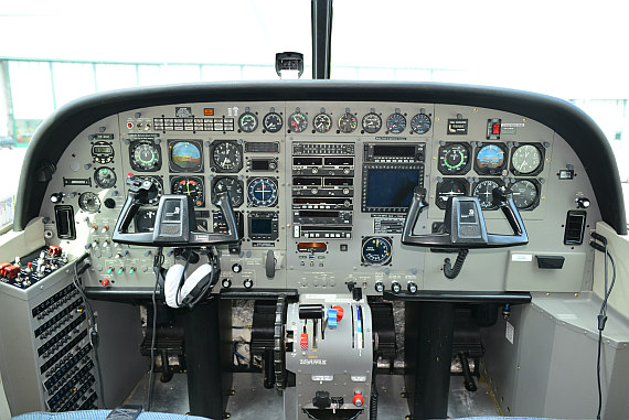 Blick ins Cockpit der "Delta Mike". Blick ins Cockpit der "Delta Mike".