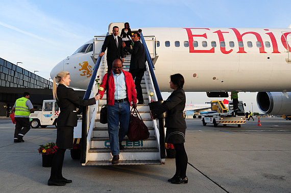 Ethiopian Erstlandung Blumenmädchen_1 Foto PA Austrian Wings Media Crew Ethiopian Erstlandung Blumenmädchen_1 Foto PA Austrian Wings Media Crew