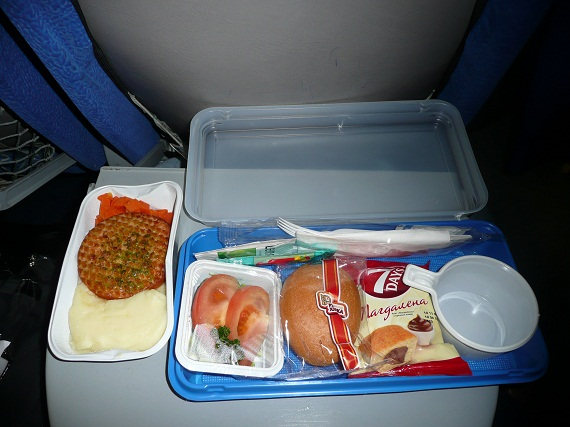 Das Essen an Bord von UT Air Flügen mundet immer! Das Essen an Bord von UT Air Flügen mundet immer!